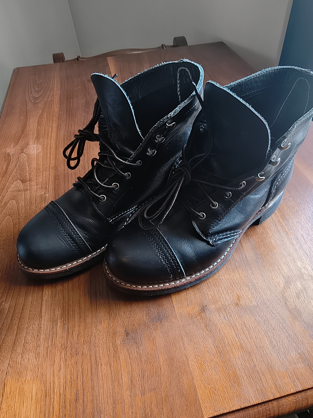 Red Wing Shoes - Women's Iron Ranger Black Leather Boots Size 6